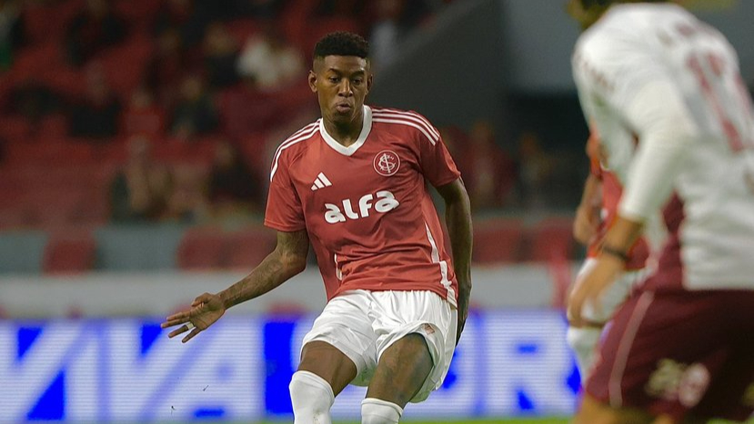 Galatasaray, Brezilyalı stoper Vitao’yu gündemine aldı