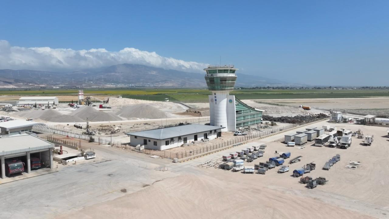 Deprem sonrası Hatay Havalimanı yeniden açılıyor