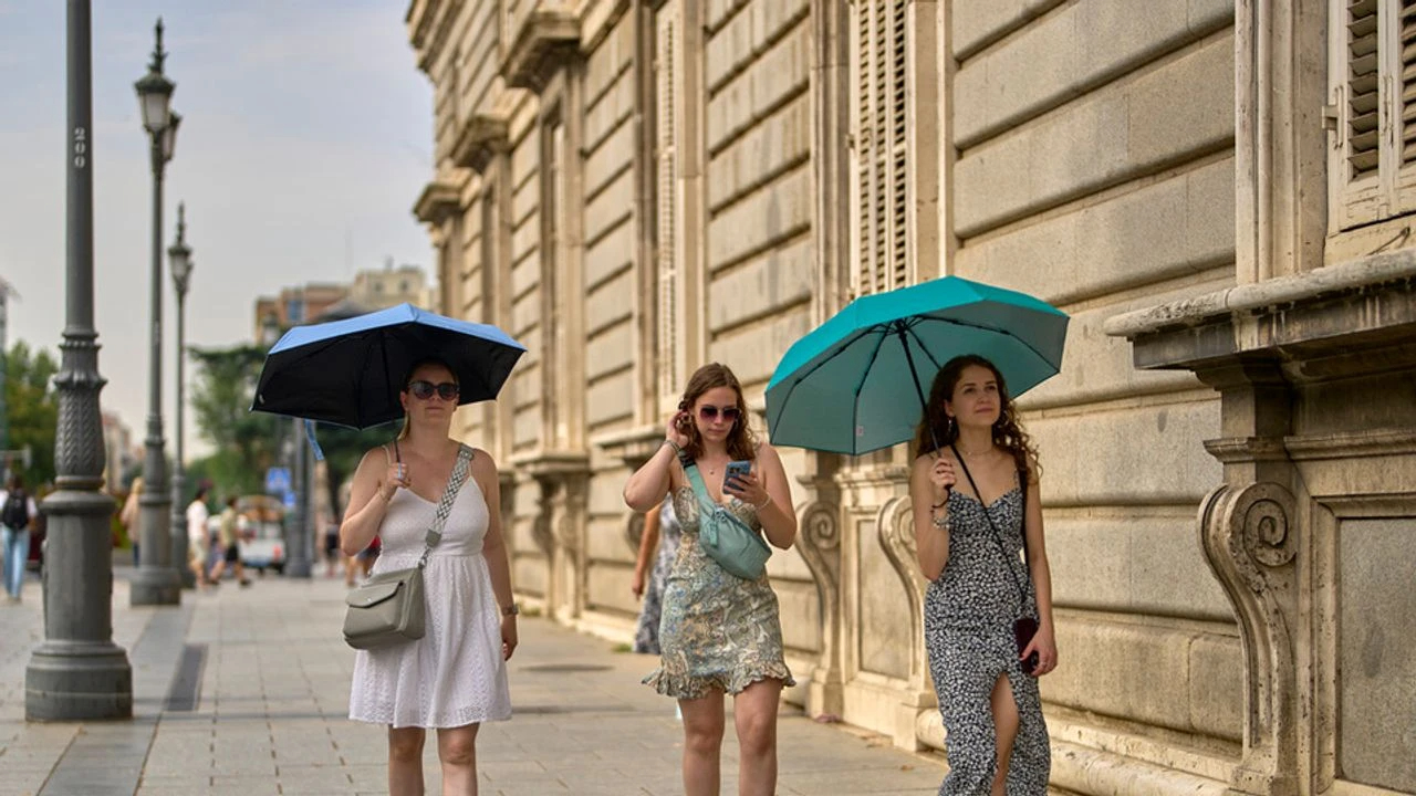 Aşırı sıcak İspanya’da binlerce kişiyi öldürdü