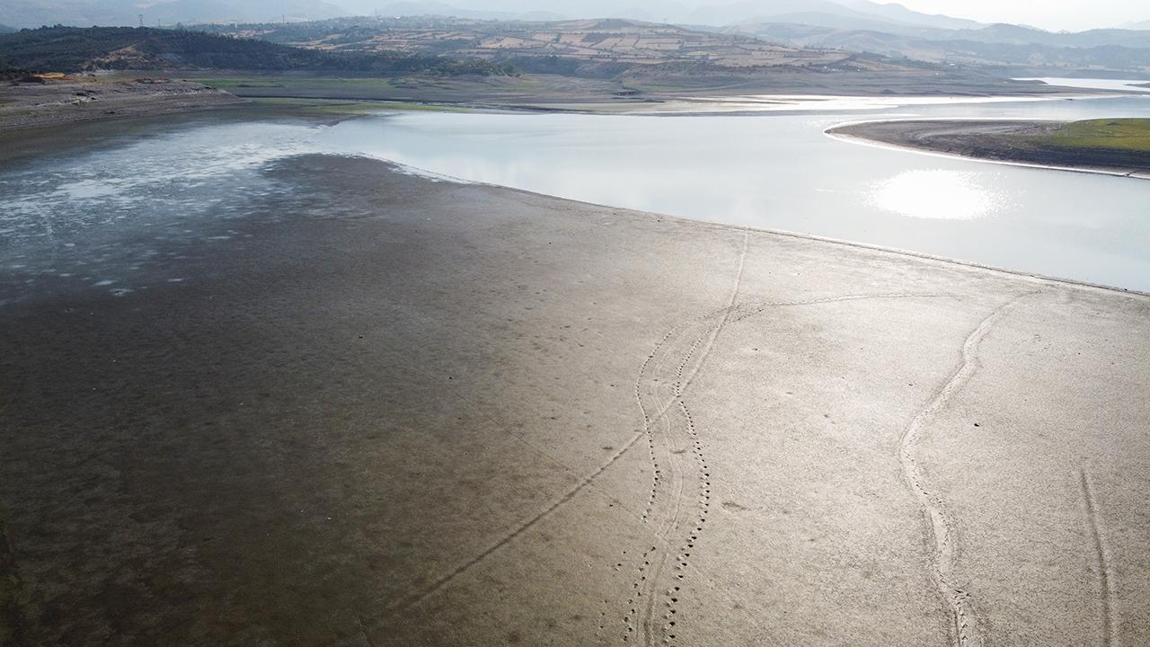 İran’da Barajların Su Seviyesi Tehlikeli Düşüşte