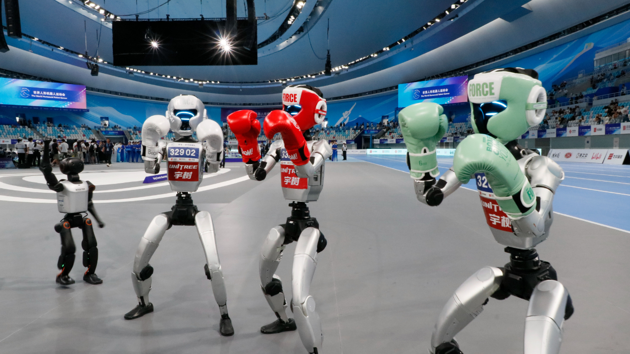 Dünyanın ilk robot oyunları büyük finalle sona erdi