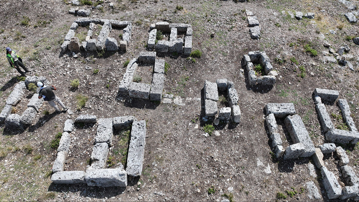 Roma ve Türk-İslam Mezarı Ortaya Çıktı