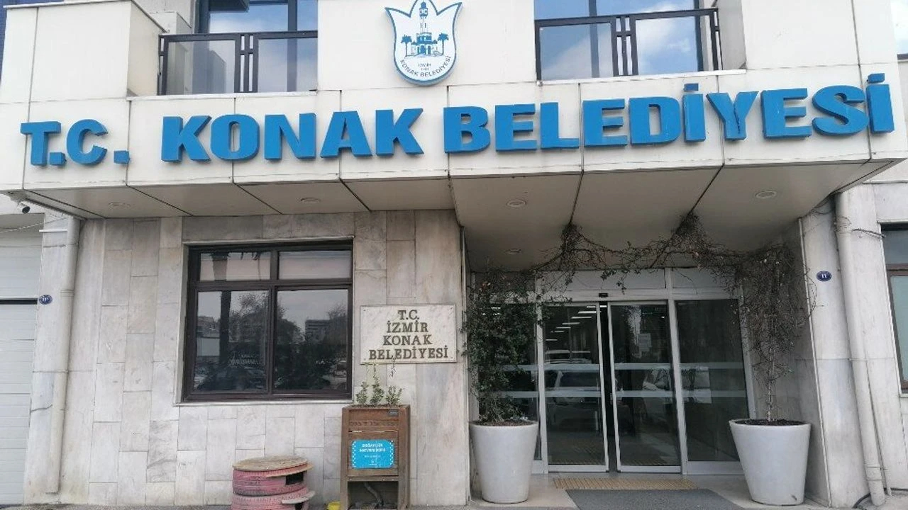 Konak Belediyesi’nde bir istifa daha yaşandı