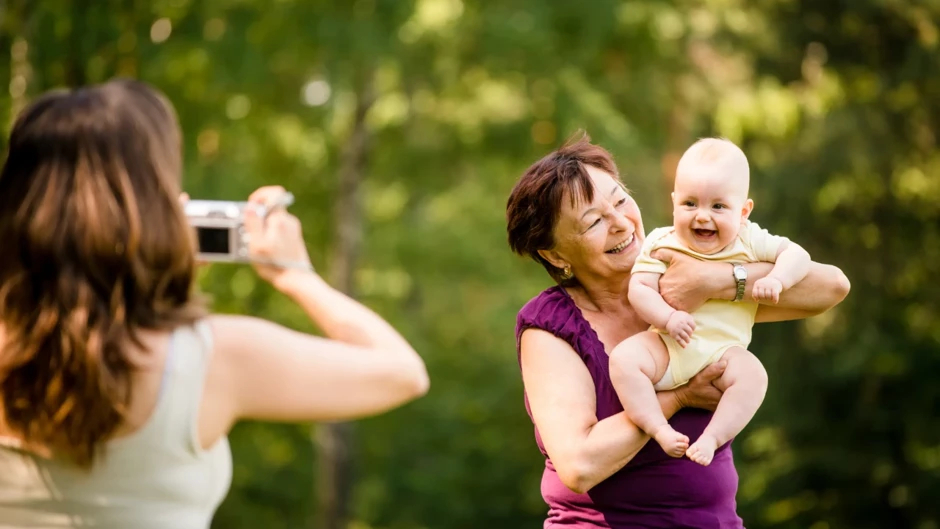 Çocukluk amnezisi: İlk yıllar neden silinir?