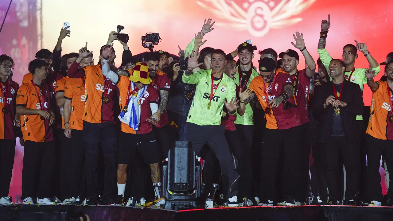 Galatasaray&#039;dan League One’a sürpriz transfer