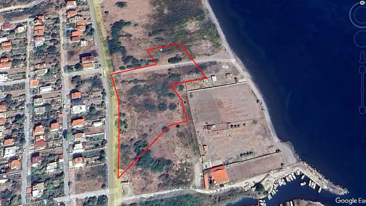 İzmir&#039;de tartışmalı otel projesi canlanıyor