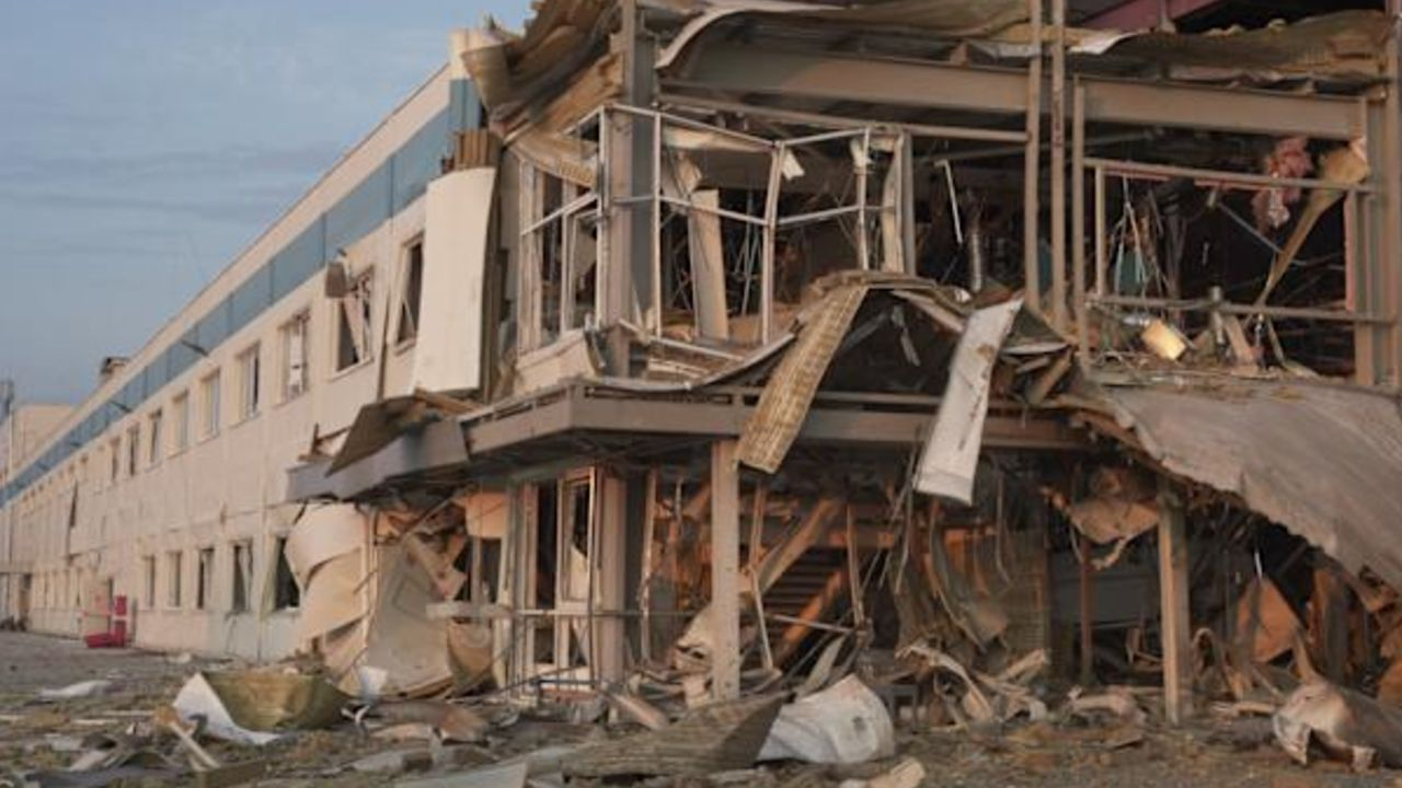 Ukrayna’da ABD şirketine füze saldırısı: 600 çalışan içeride