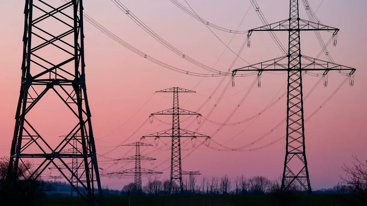 İzmir’de elektrik kesintisi 15 ilçeyi etkiliyor