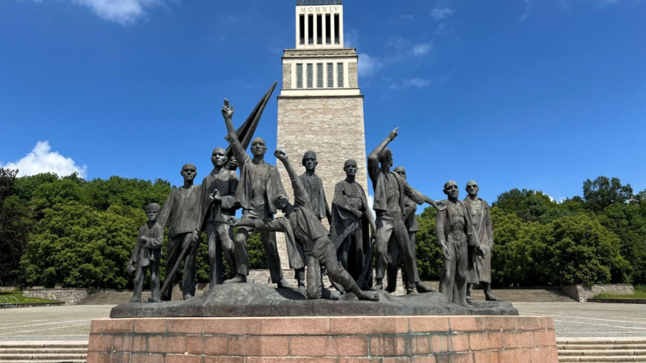 Almanya mahkemesi kefiye ile giriş iznini reddetti