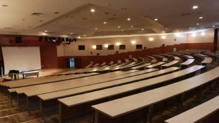 İzmir’de lisansüstü eğitimde kadınlar önde