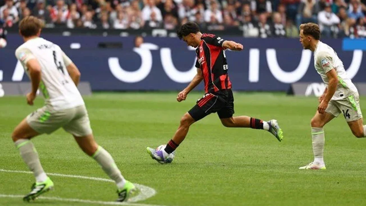 Can Uzun’dan muhteşem başlangıç: Frankfurt galibiyeti garantiledi