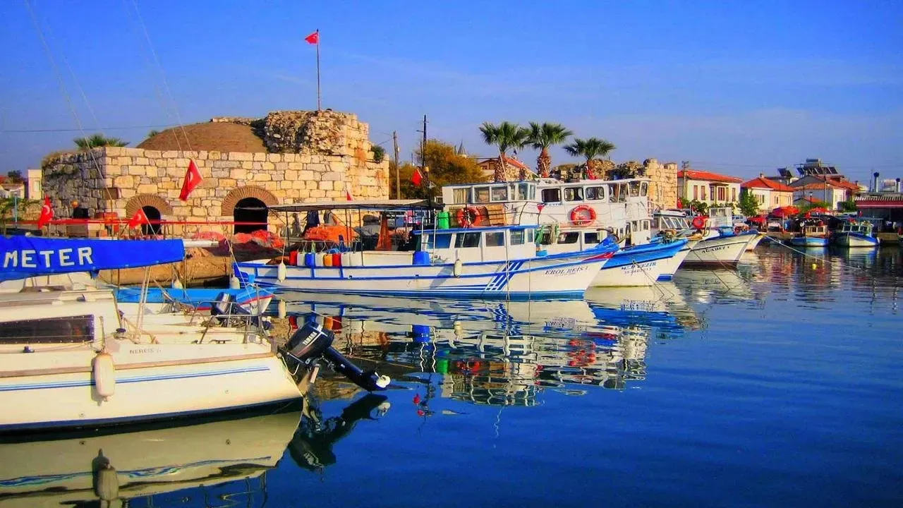 İzmir’in 500 yıllık mirası: Sığacık Kalesi’nde yaşam sürüyor