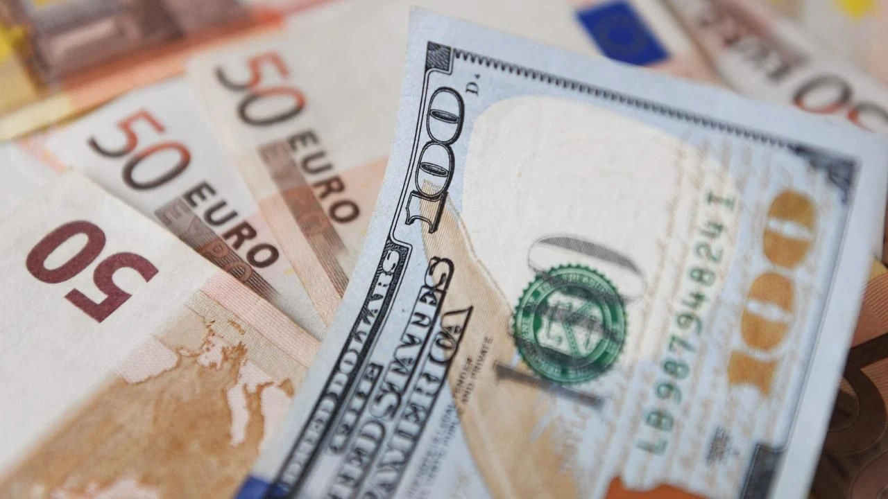 Dolar ve Euro rekor seviyelerde: TL’de sert değer kaybı