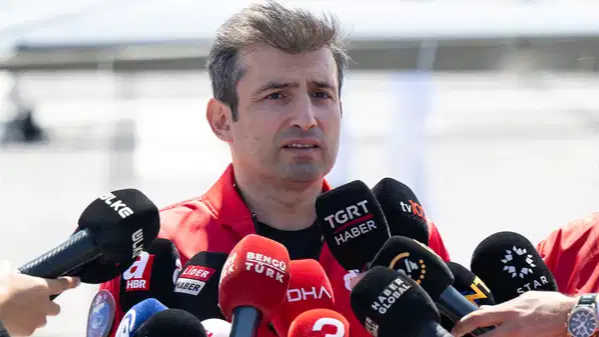 Bayraktar’ın TCG Anadolu duyurusu sosyal medyayı karıştırdı