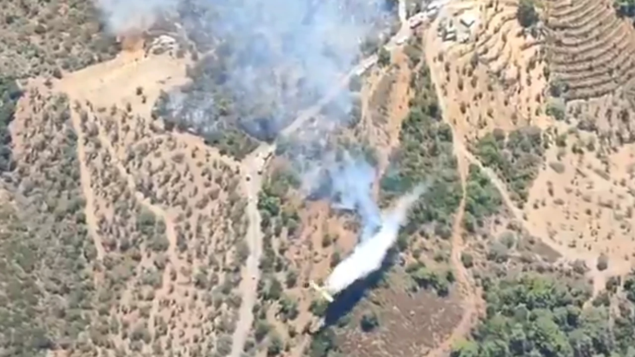 İzmir’de yangın: 7 uçak, 8 helikopter müdahale ediyor