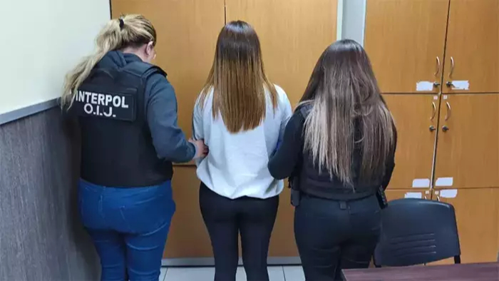 Eski Trabzonsporlu Castillo’nun eşi kuyumcu soygununda yakalandı