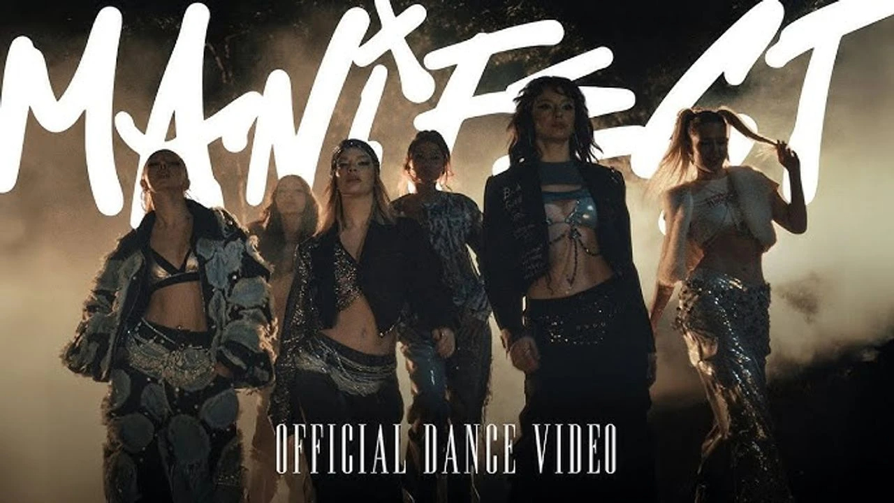 Erdal Beşikçioğlu&#039;nun Manifest üyeleriyle pozu çok konuşuldu!