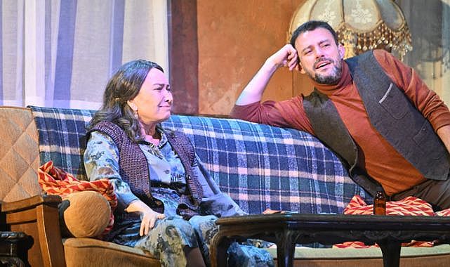 &quot;Aydınlıkevler&quot; Çeşme&#039;de Sahnelenecek