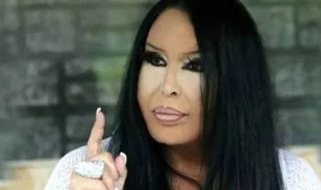 Bülent Ersoy, meslektaşlarını sosyal medyada topa tuttu