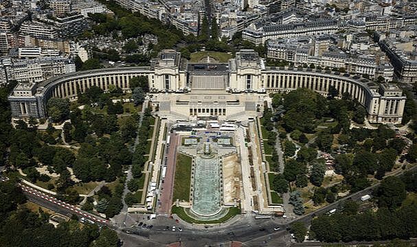 Fransa ekonomisi ikinci çeyrekte hızlandı