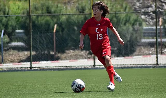 Galatasaray’dan Geleceğe Yatırım: 13 Yaşındaki Ömer Özyurt Transfer Edildi