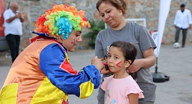 Gezen Sinema TIR'ı Adana’da açık havada film keyfi sundu