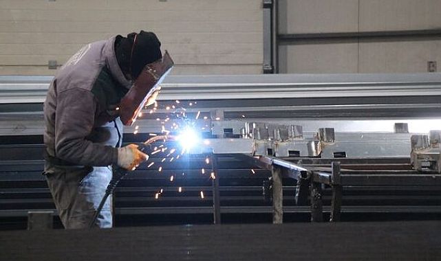 İmalat sanayi Temmuz’da sert daralma sinyali verdi