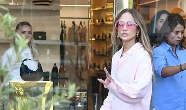 Jennifer Lopez İstanbul’da alışveriş şoku yaşadı