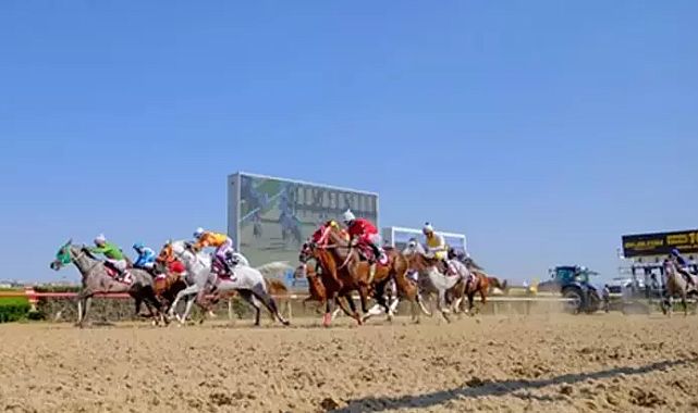 M. Zeki Tunca Koşusu’nu Kalbimdesin kazandı