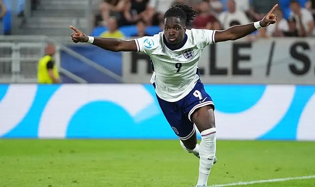 Rowe transferinde Fenerbahçe ve Beşiktaş&#039;a 3 güçlü rakip!