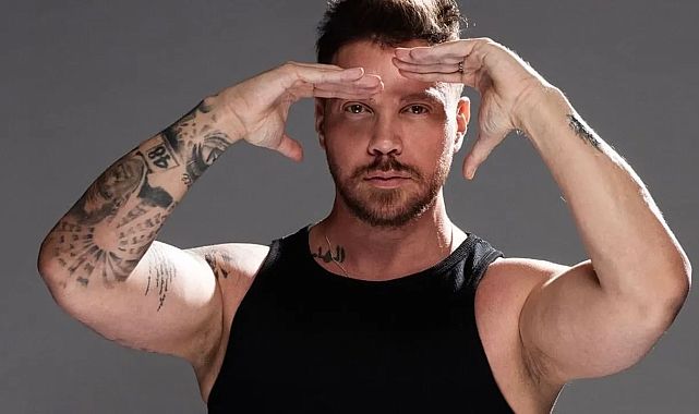 Sinan Akçıl gizemli kadınla görüntülendi!