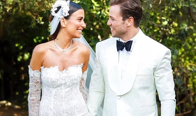 Tolga Sarıtaş baba oluyor! Doğum öncesi tatil sürprizi