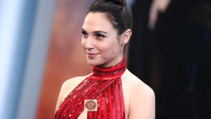 Gal Gadot Venedik galasına katılmadı!