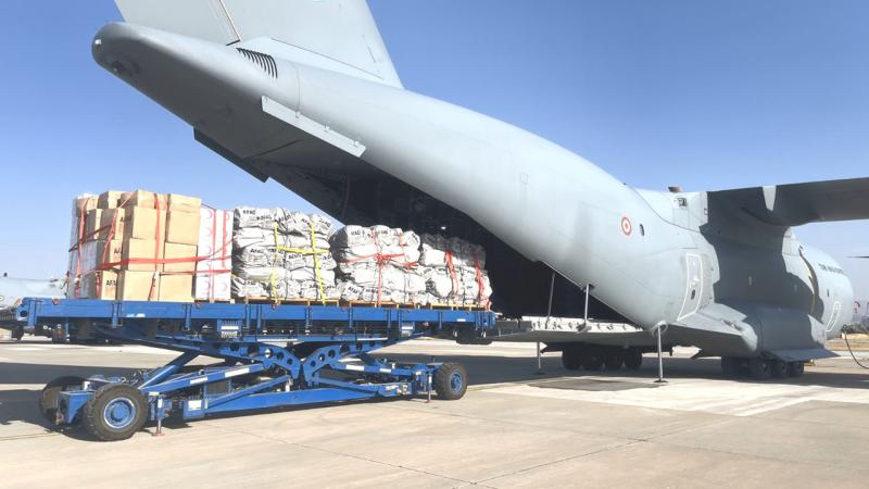 Türkiye’den Afganistan’a deprem yardımı gönderildi