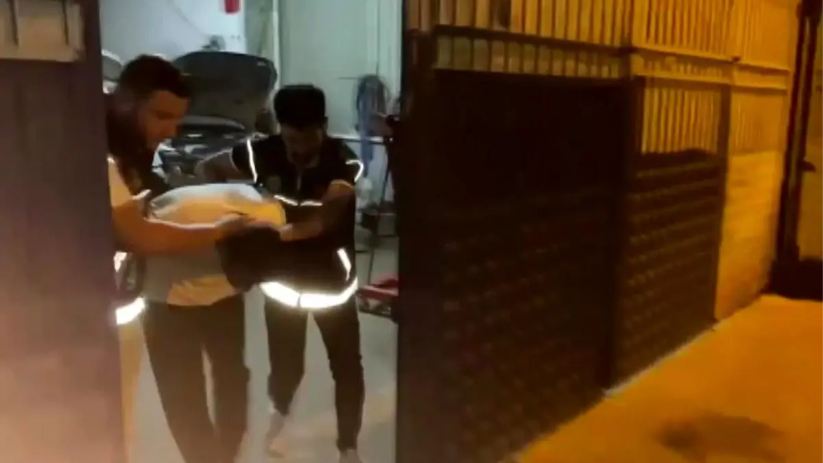 Adana'da okul çantasından uyuşturucu çıktı