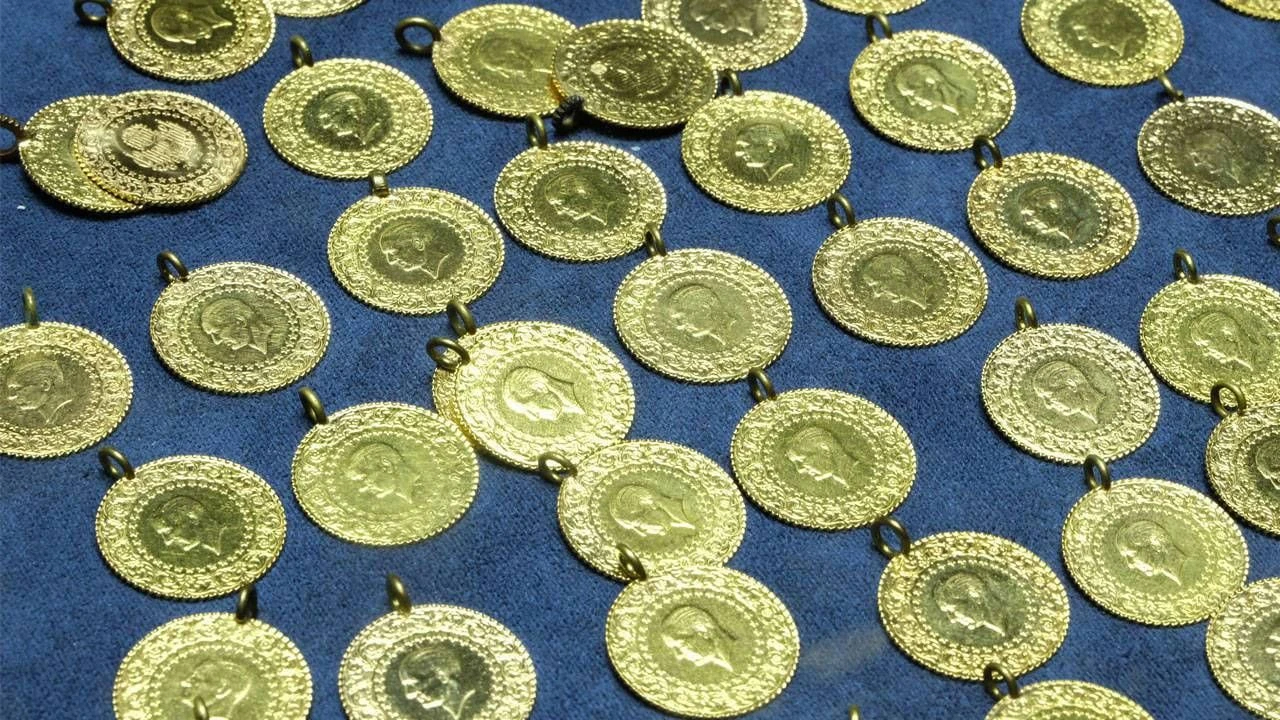Gram altın rekor tazeledi: 4.723 TL