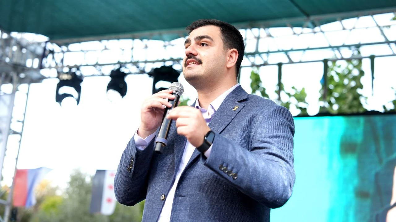 AK Partili İnan’dan CHP’li belediyelere sert eleştiri