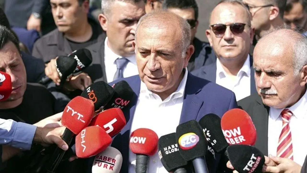 YSK: Gürsel Tekin kongrede oy kullanamayacak