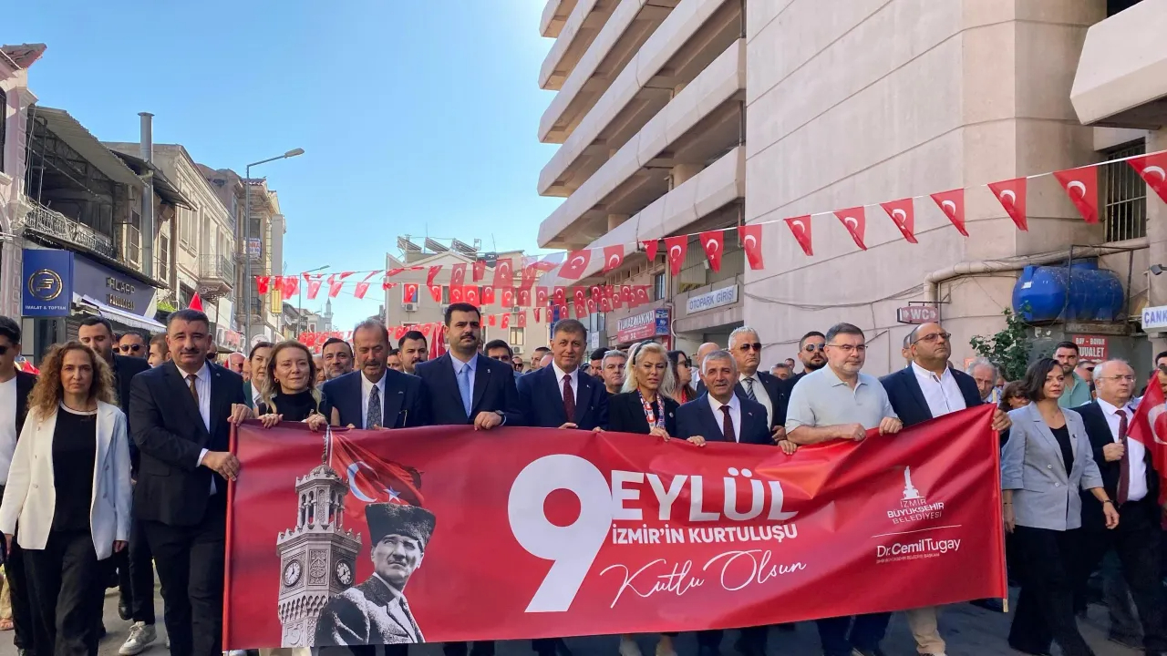 Tugay’dan CHP’li vekillerin yürüyüş açıklaması