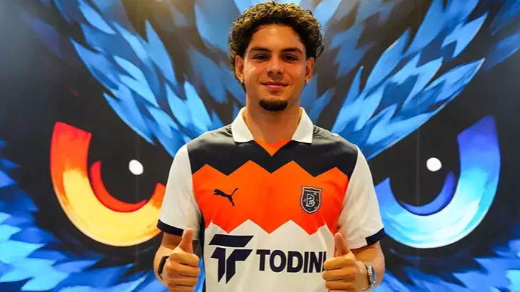 Başakşehir, Tuğra Turhan ile 3 yıllık sözleşme imzaladı