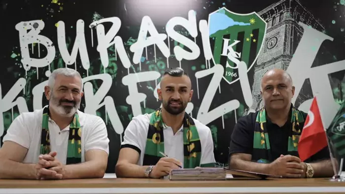 Kocaelispor, Serdar Dursun’u kadrosuna kattı