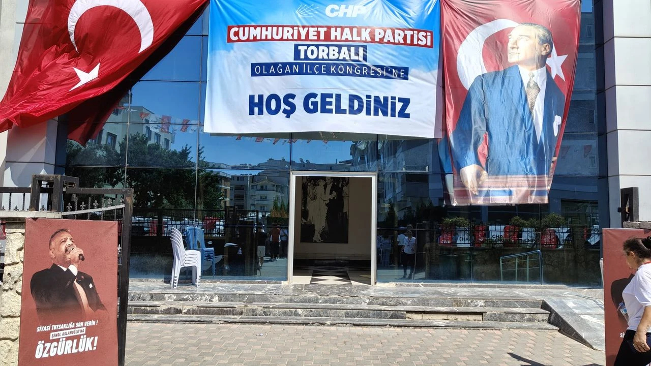 CHP Torbalı’da tek adaylı kongre: İbrahim Özel