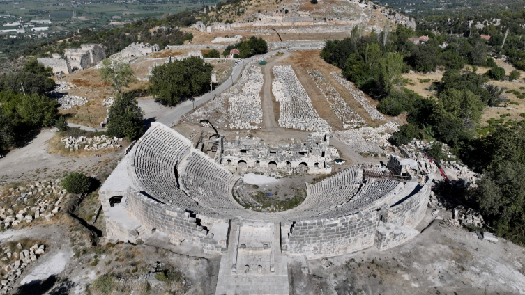 Tlos’ta stadyum ve dükkanlar 2026’da yeniden hayat bulacak