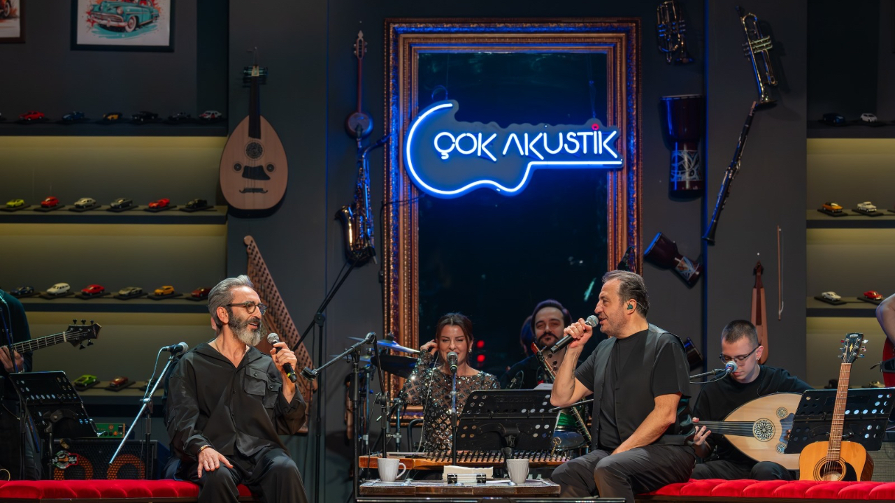 Ercan Saatçi ve Fırat Tanış “Çok Akustik” ile İzmir’de