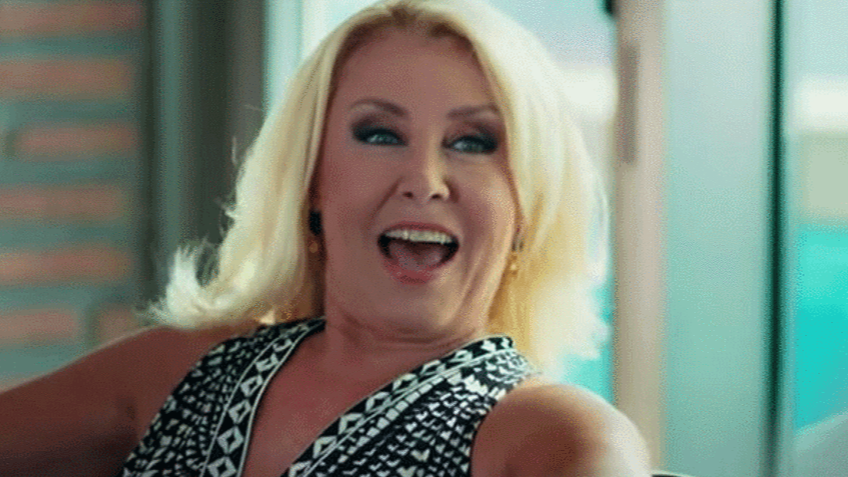 Mehmet Ali Erbil’in evliliği sorulunca Kumbasar sinirlendi