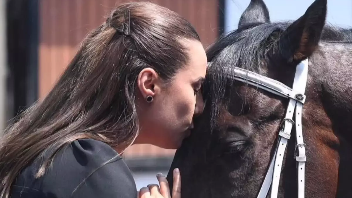 Türkiye’nin İlk Kadın Yarış Spikerinin Ölüm Raporu