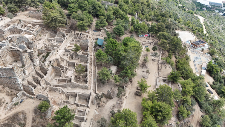 Syedra Antik Kenti’nde 1800 yıllık stadyum keşfi