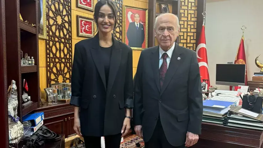MHP lideri Bahçeli, Türkü projesi sanatçılarını kabul etti