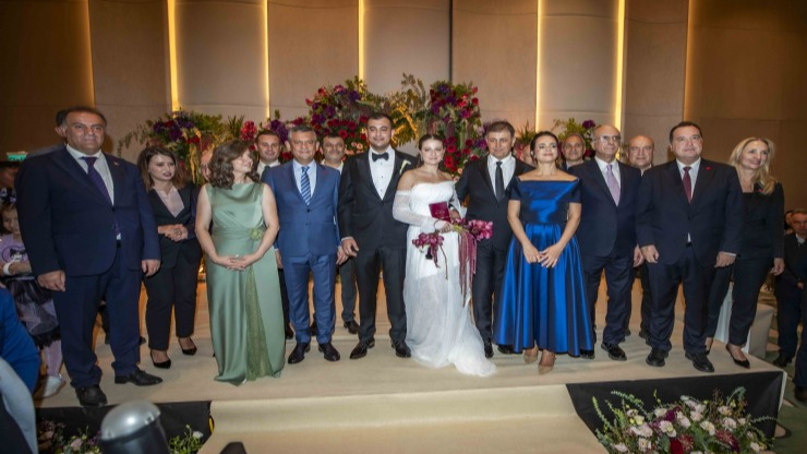 Tugay’ın kızı Defne’nin mutlu günü CHP’yi buluşturdu