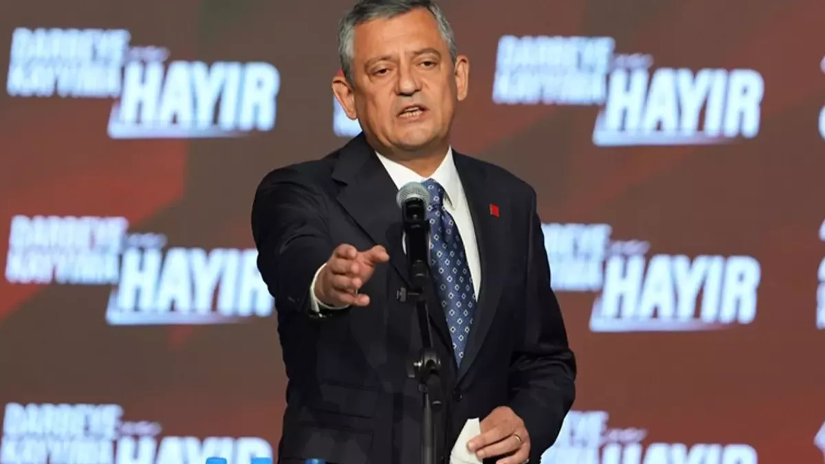 Özel’den kurultayda tarihi çağrı: Güvensizlik oyu verin